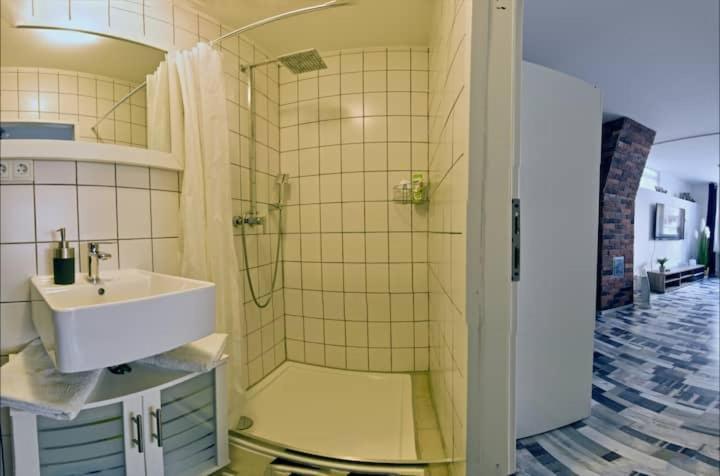 Moderne Wohnung Schwarzwald - In Bester Lage Direkt Am Fluss Бад-Вильдбад Экстерьер фото